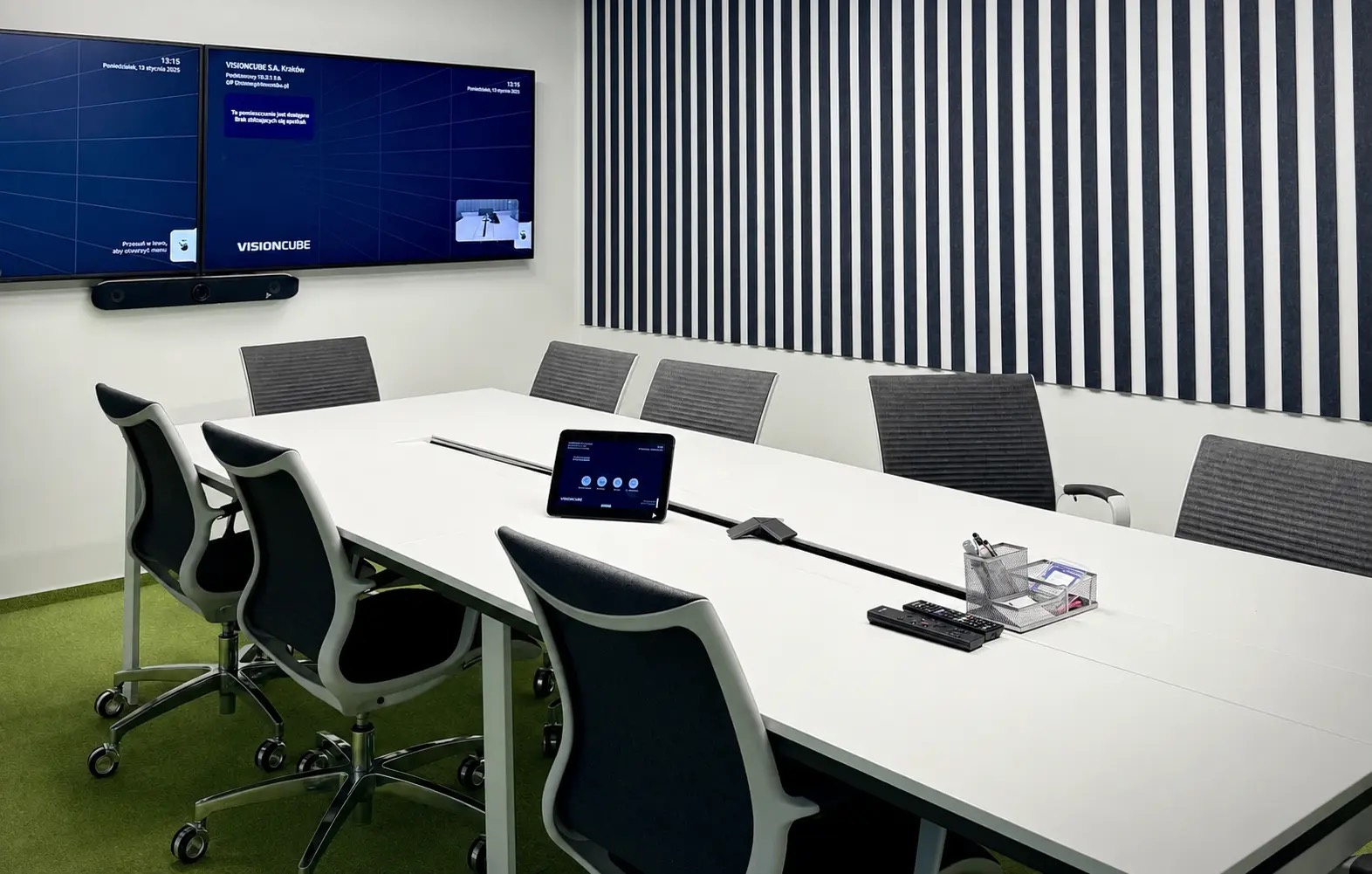 Sala konferencyjna z systemem wideokonferencyjnym